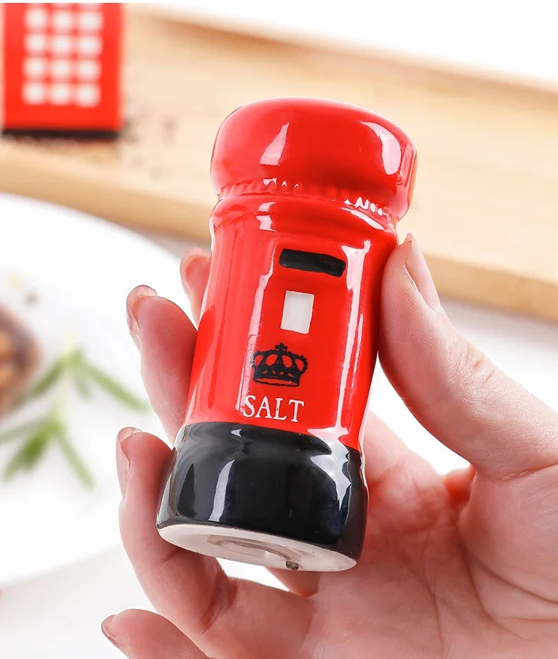2-Piece Unique Ceramic Spice Jar Set Telephone Booth & Postbox Shapes Practical Pepper Sea Salt Jars For Kitchen Countertop